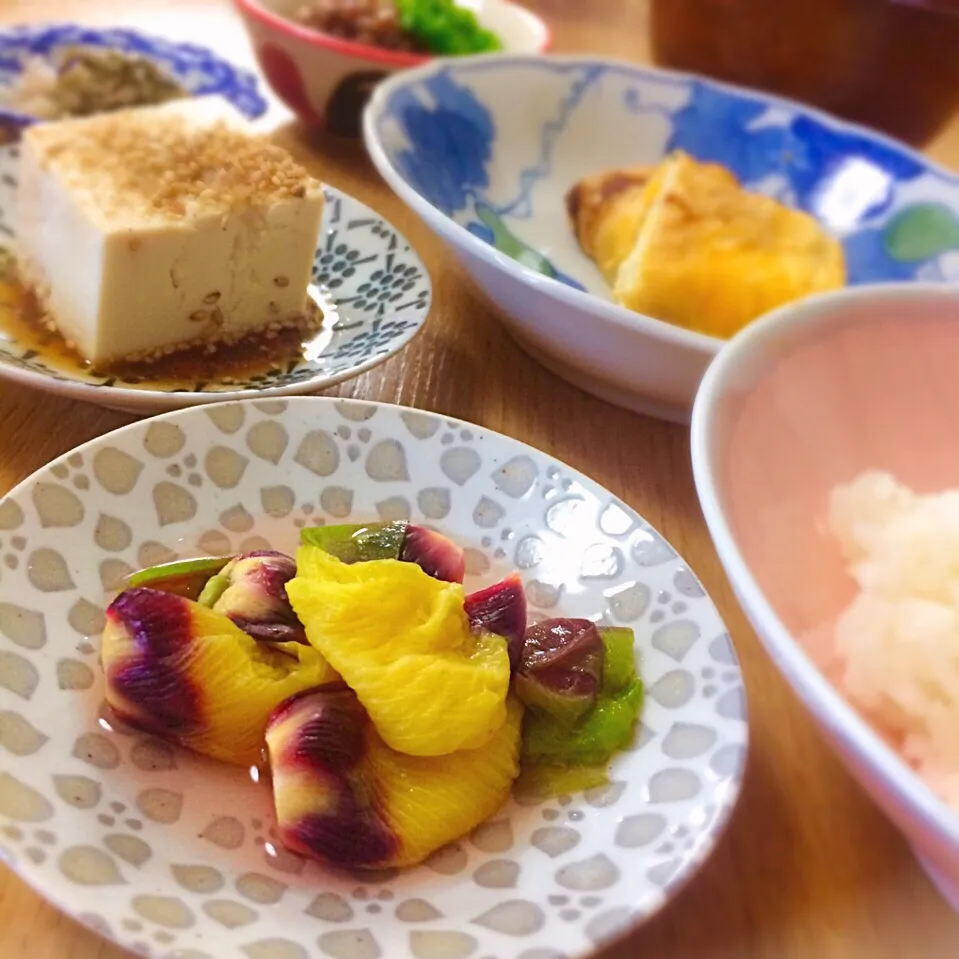 花オクラの酢のもの、和朝食／ Vinegared Abelmoschus manihot, Japanese breakfast 🌸|angiee♡さん