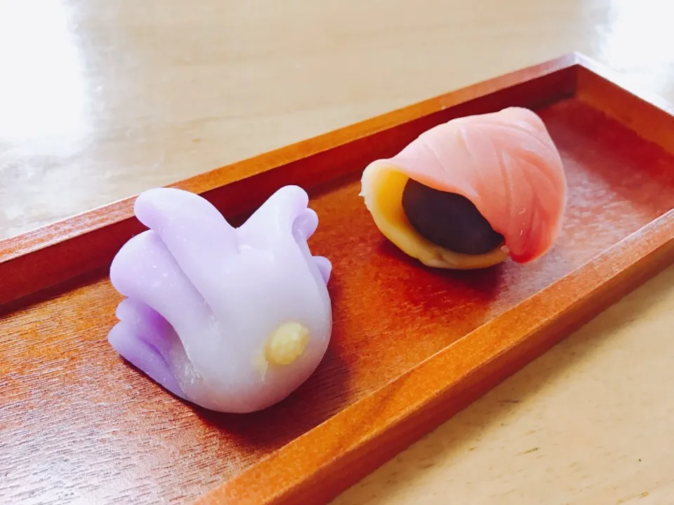 Snapdishの料理写真:上生菓子
よわい草     照葉|ちゃみこさん