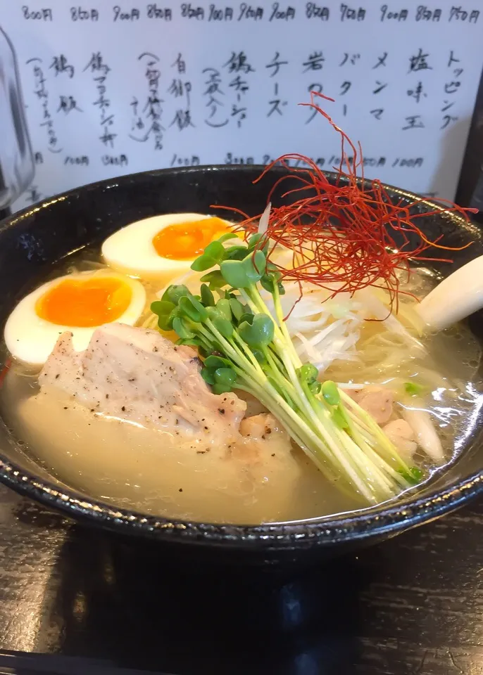 鶏塩ラーメン🍜😋|川村大作さん