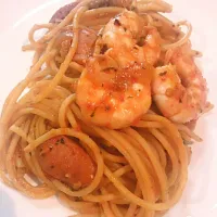 Fried Spaghettie with prawns..sausage and fishballs|Julce Chiqaさん