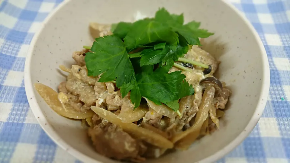 牛肉の柳川風丼|よっしー(=^ェ^=)さん