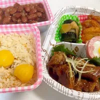 栗ご飯♪
豚味噌煮 肩ロース
おでん 生姜揚げ ひじき揚げ
ウインナーうずら卵花
昆布巻き 
金時豆煮|izuminさん