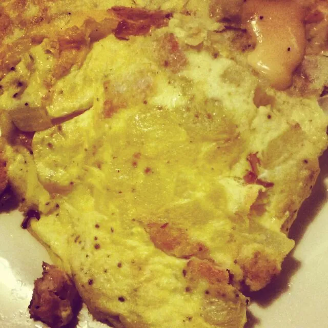 SAUSAGE EGGS  & CHEESE  OMELETTE with onions potatoes & more|Carolyn Sincere Marshallさん