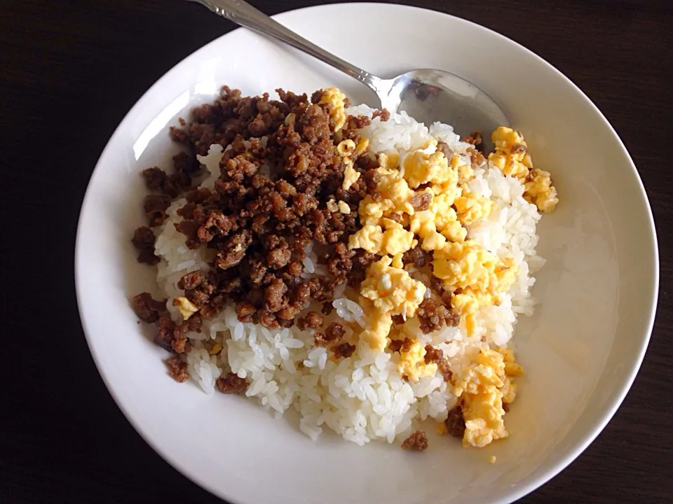 見た目悪いけど二色丼！笑|アルハさん