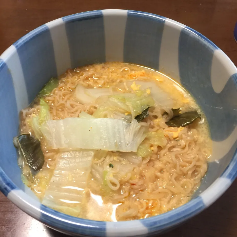 Snapdishの料理写真:トムヤムクンラーメン|愛ペガさん