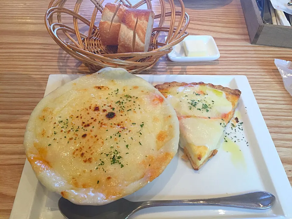 Snapdishの料理写真:ひつじ家   グラタンとキッシュのランチ|Kyokoさん