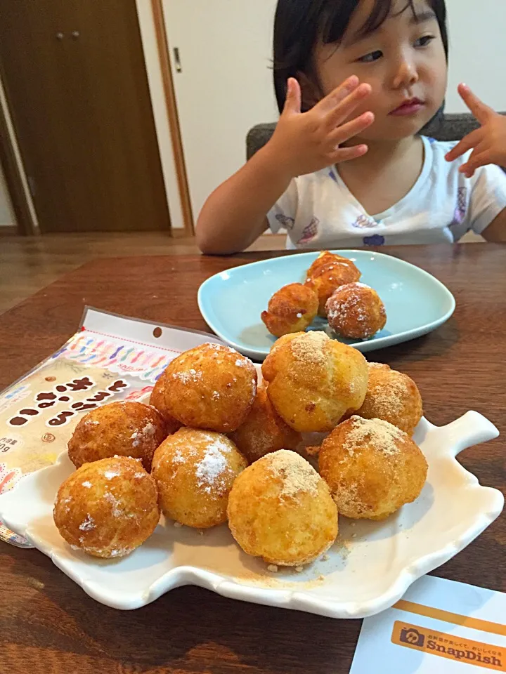 娘と一緒に手作りお豆腐ドーナツ🍩◡̈♥︎|kaoさん