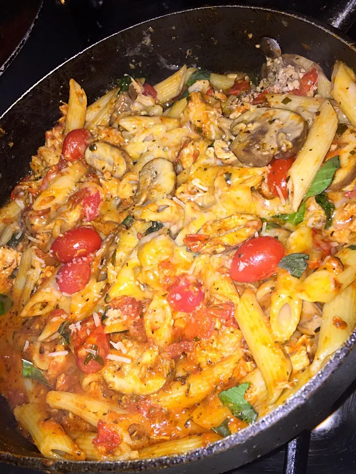 Tomato basil penne pasta 🍝|Tawanjaさん