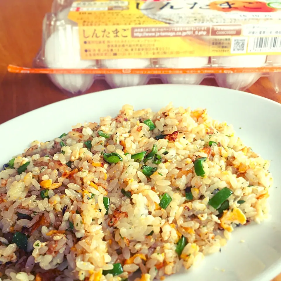 しんたまごでガーリックチャーハン😋|ラー山さん