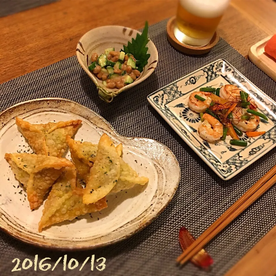 Snapdishの料理写真:揚げ餃子／サモサ 海老とにんにくの芽の塩炒め 梅きゅうり納豆|𓇼 Ⓢ Ⓗ Ⓘ Ⓝ Ⓞ Ⓑ Ⓤ 𓇼さん