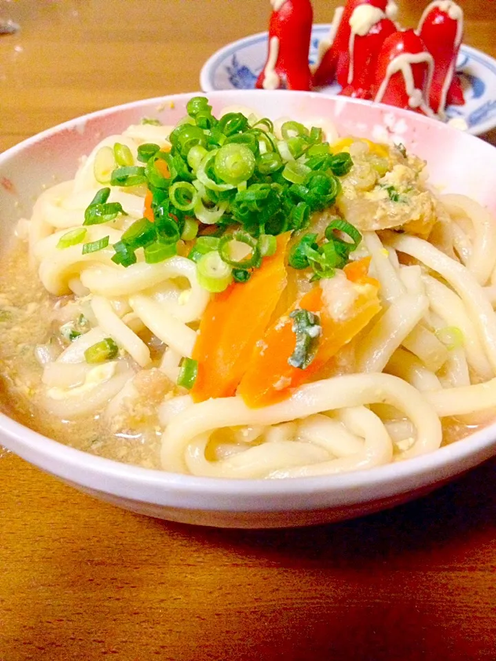 すき焼き風煮込みからの〜🎵巣ごもり卵からの〜✨〆の煮込みうどん🍲|まいりさん