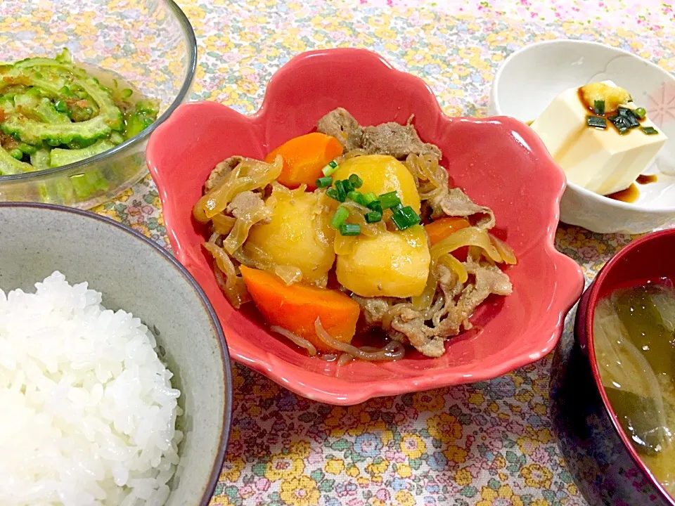 安定の肉じゃが💛ゴーヤの酢の物💛|いぶっきゃんさん