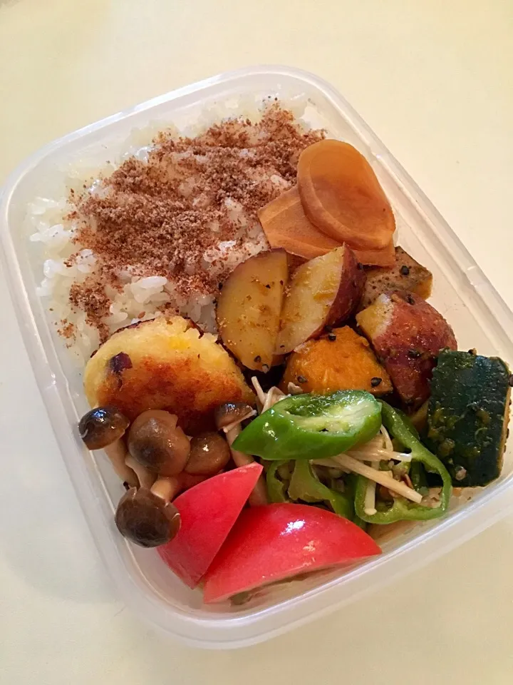 Snapdishの料理写真:Veganお弁当🍱2016/10/14|RISARISAさん