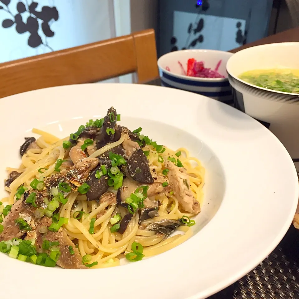 秋刀魚ときのこのスパゲティ🍝|luciaさん
