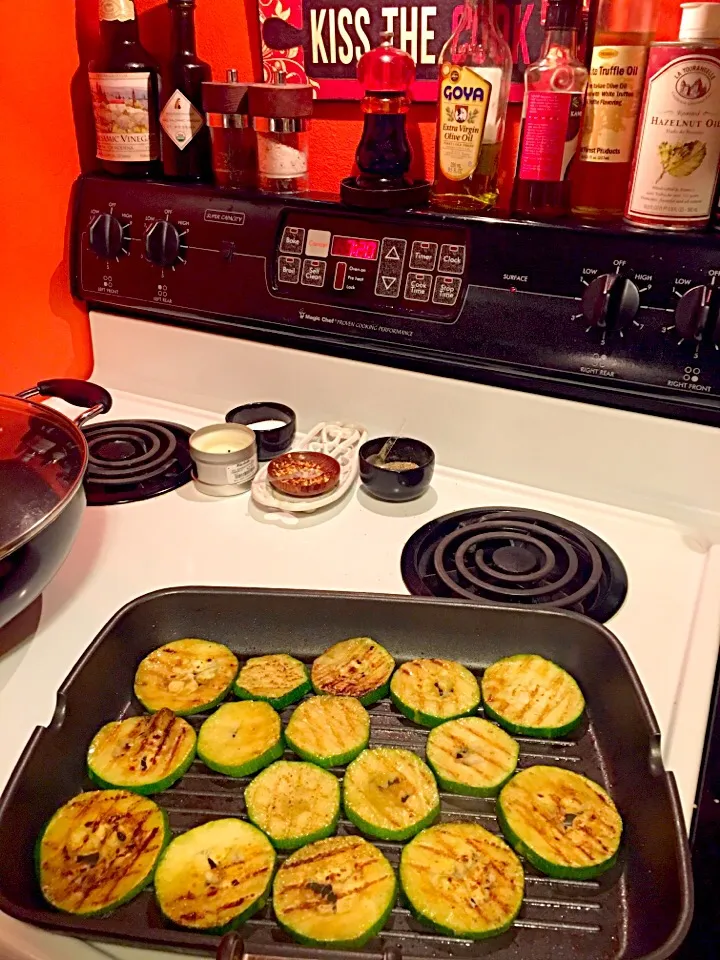 Pan~Grilled Zucchinis😍|🌺IAnneさん