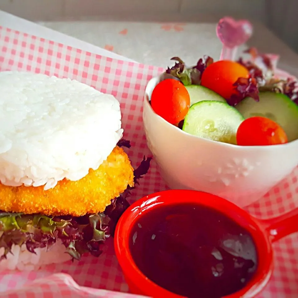 chicken katsu rice burger with greens n homemade dip|Chua Jeanさん