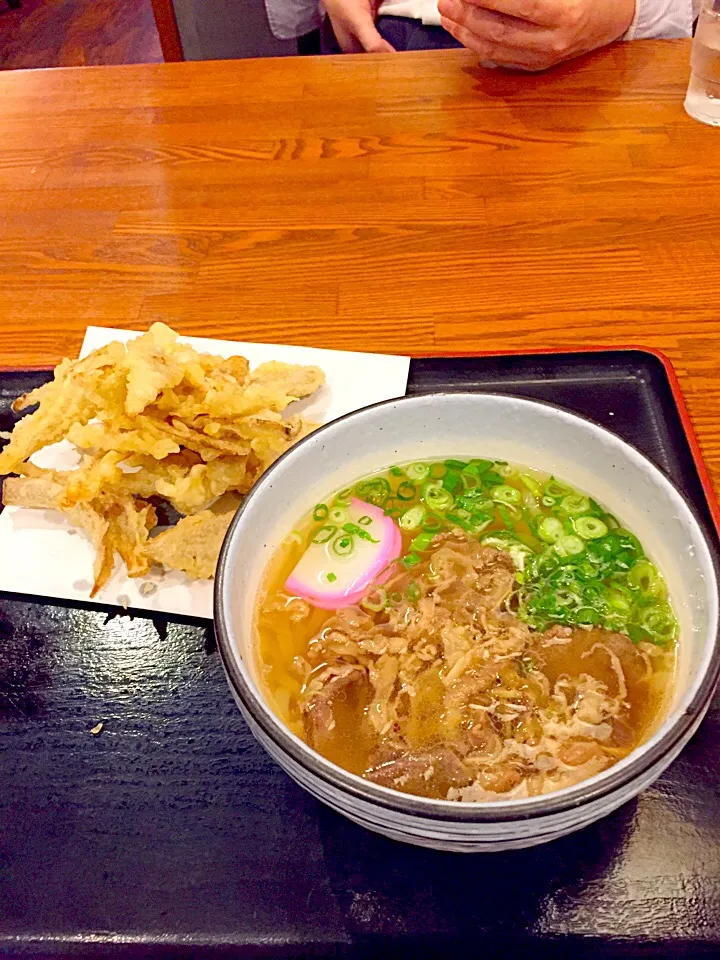 肉ゴボウうどん|はなぷんさん