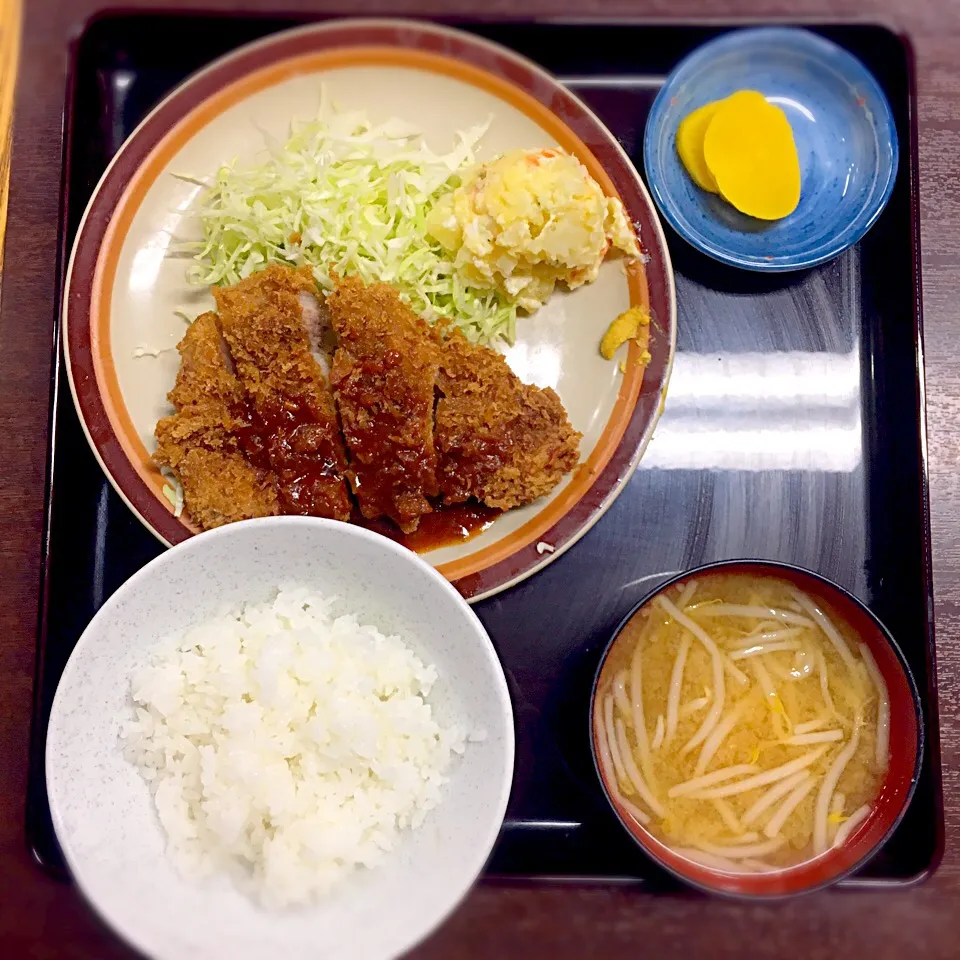 Snapdishの料理写真:A定食 ポークカツ|Masakoさん