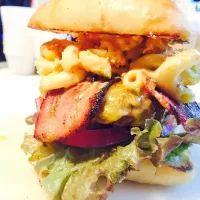 Snapdishの料理写真:Cantina Mac Attack Burger by Black Betty Cantina|Humberto f. gonzalezさん