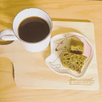 Snapdishの料理写真:玉屋珈琲さんのスペシャルブレンドと、緑茶とあんこのスキレットケーキ。|handmadechickさん