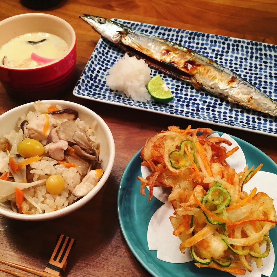 かしわきのこごはん サンマ🐟 茶碗蒸し  野菜のかき揚げ|わるみさん