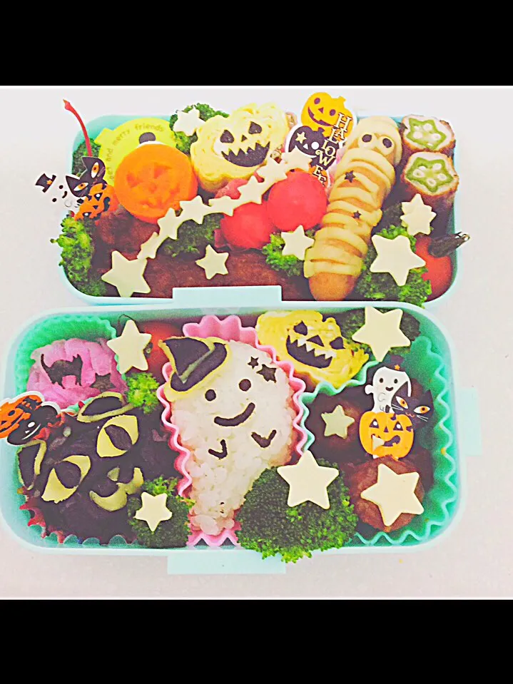 秋の遠足ハロウィン弁当🍱

・黒猫おにぎり
・おばけおにぎり
・ミイラウインナー
・卵焼き🎃
・にんじんのグラッセ🎃
の、ハロウィンメニューに
・オクラの肉巻き
・ブロッコリー
・フライドチキン
・ミートボール
・ミニトマト
・サクランボ
・桜漬け

星のスライスチーズは100均の型抜き
星と黒猫の海苔は100均のクラ|古田 有希さん