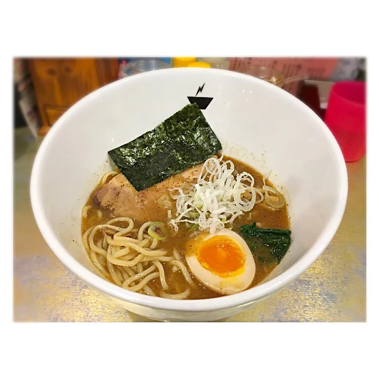 魚介豚骨らーめん🍜
煮卵ヤバすぎ🙄⤴︎|女神さん