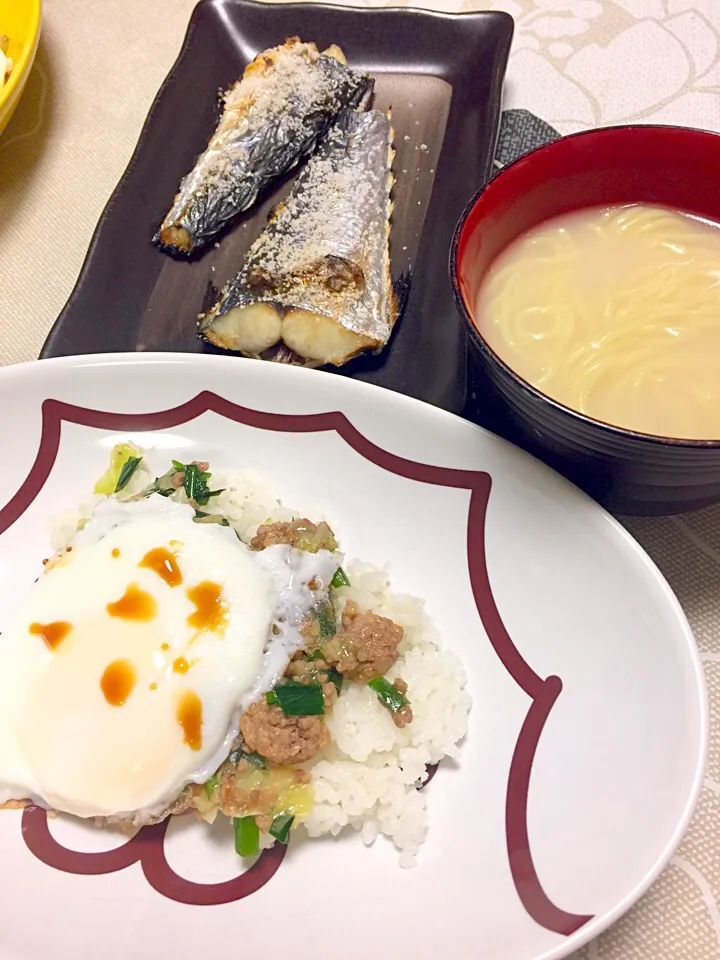 ギョーザ丼☆ミニラーメン☆鰆の塩焼き|MEGUMIさん