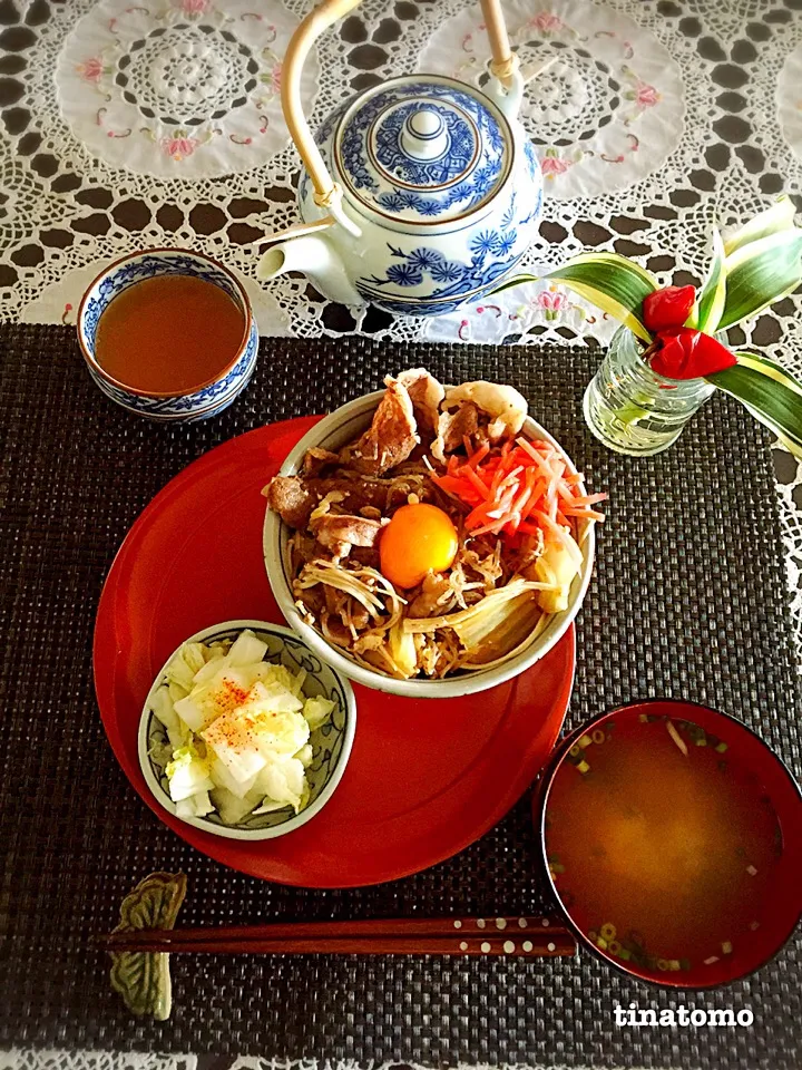 すき焼き丼ランチ！|Tina Tomoko😋さん