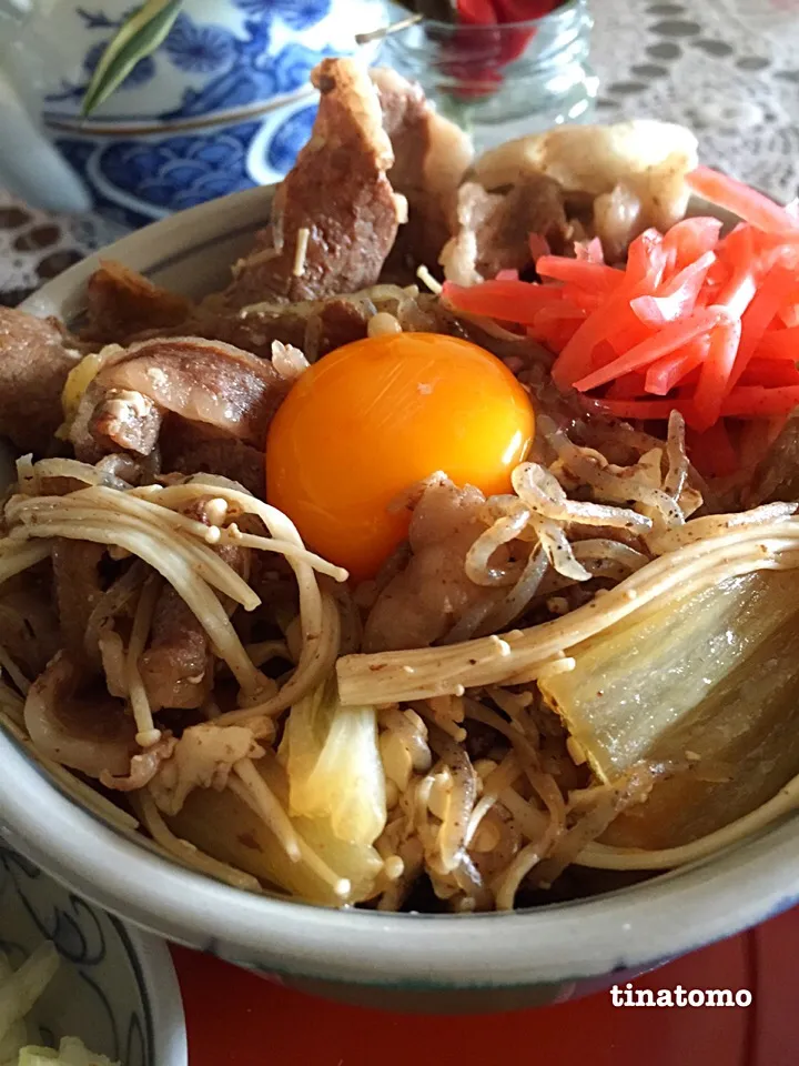 すき焼き丼ヽ(*´з｀*)ﾉ|Tina Tomoko😋さん