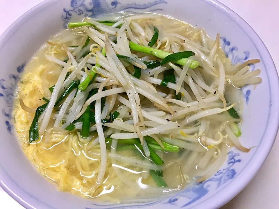 Snapdishの料理写真:もやしラーメン|utayataさん