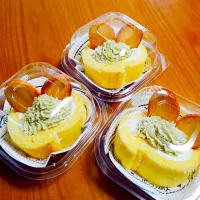 Snapdishの料理写真:マロンロールケーキ🌰|ともてぃさん