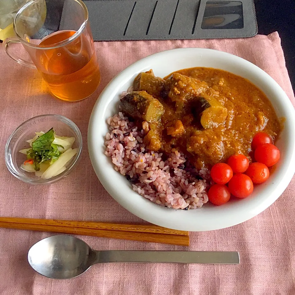 ナスとエビの冷え対策カレー
セロリのレモン甘酢漬け
美肌茶|yumyum😋さん