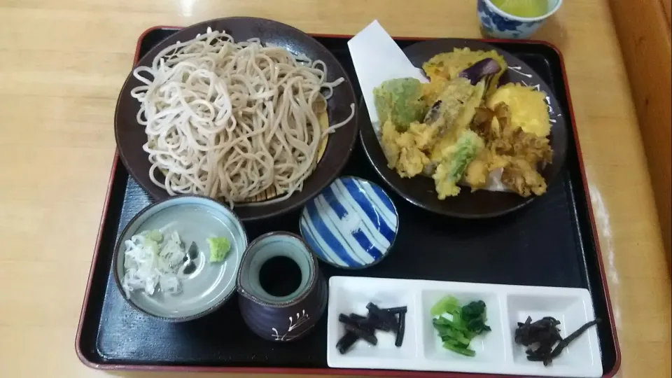 遠刈田温泉。川音亭で寒ざらし天ざるそば🍵|ちはるさん