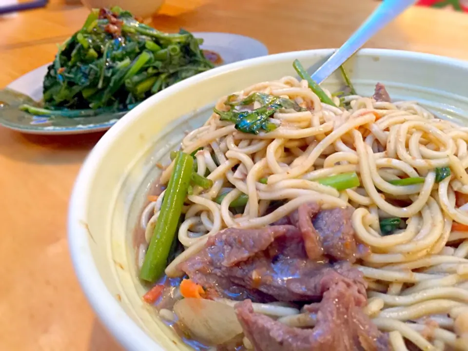 沙茶醤の炒麺&空芯菜の炒め物|あやさん