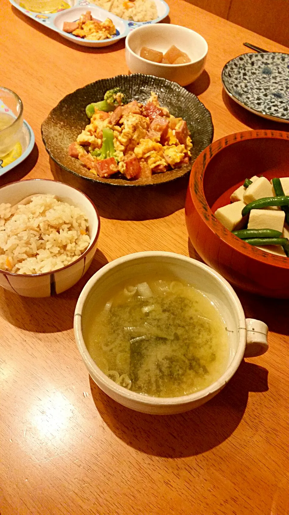 残った大根たいたんの煮汁で炊き込みご飯|ゆうちゃんさん