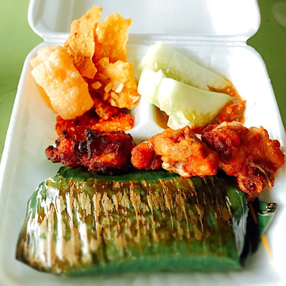 The name is "Nasi bakar" 👍🏻😋|Julia Kosasyさん