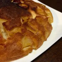 Snapdishの料理写真:HMを使ったフライパンりんごケーキ|くりくりさん