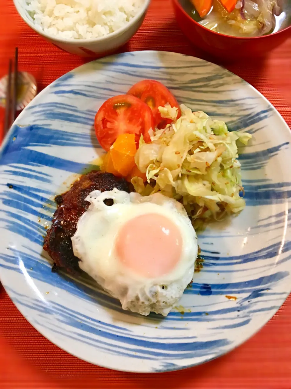 ハンバーグ目玉焼き乗っけ🍳|kctreeさん