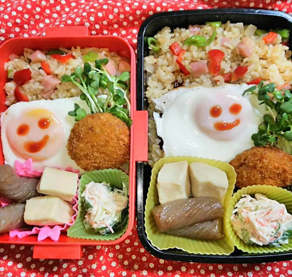 Snapdishの料理写真:旦那、娘弁当🍱
   焼き飯～   
    目玉焼きの下に、マヨとお好みソースかくしてます😊|miimiさん