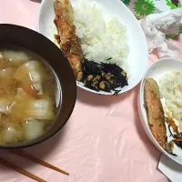 Snapdishの料理写真:簡単豚汁と鮭とひじき🍴🤗🍴|コアラままさん