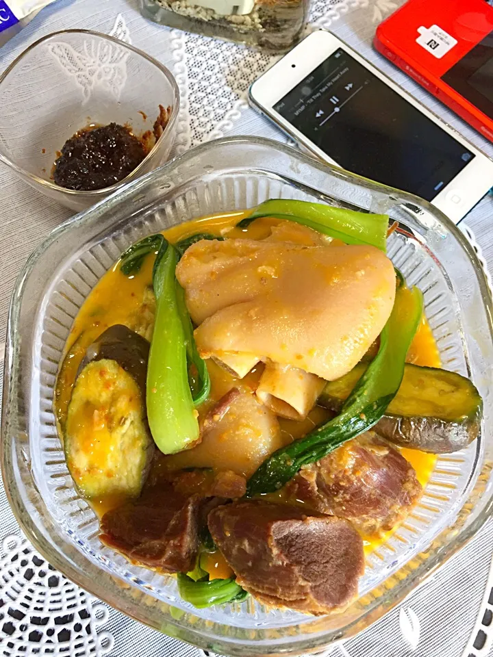 Snapdishの料理写真:Pata kare-kare|Grace Cruzさん