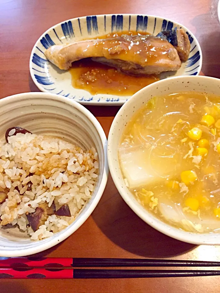 Snapdishの料理写真:秋のお昼ゴハン|おーじさん