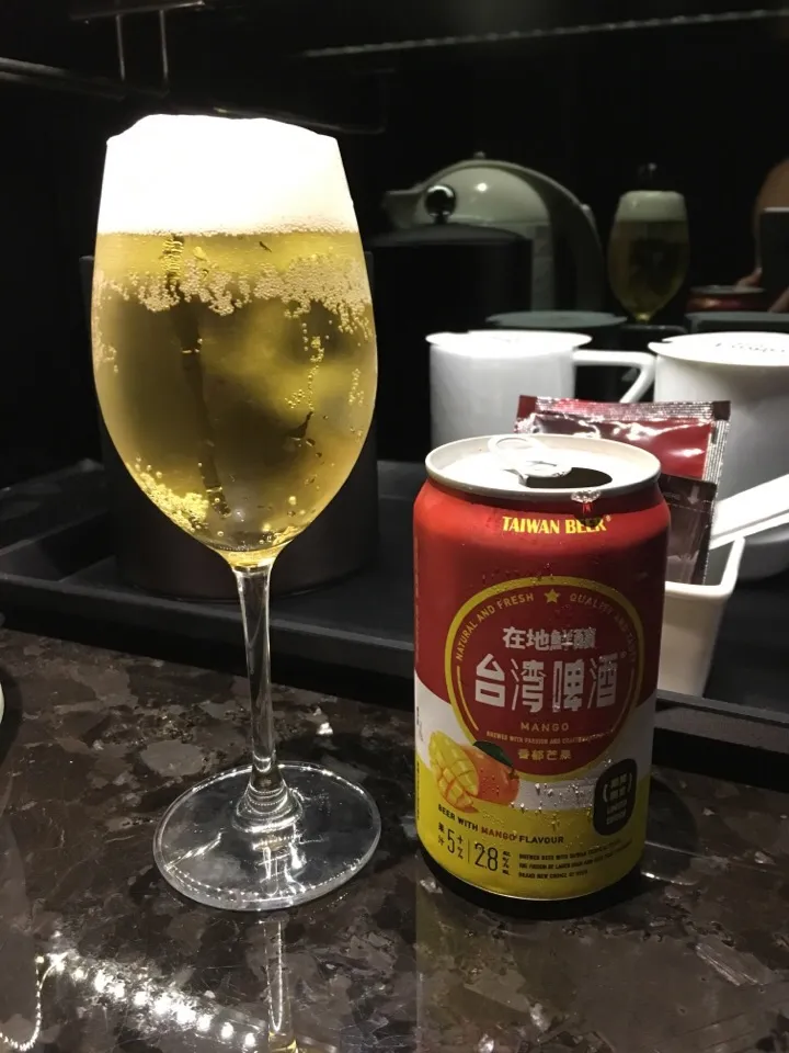 Snapdishの料理写真:Taiwan Beer with Mango|PegaOさん