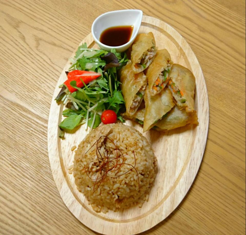 『キヨシュンさんの危険！ご飯が進みすぎる豚丼🐷で炒飯』