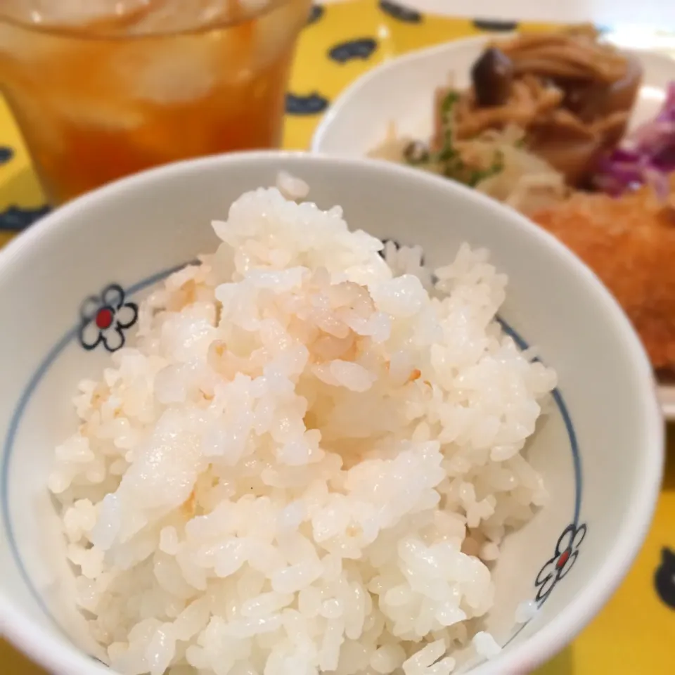 Snapdishの料理写真:白だしで、長芋の炊き込みご飯|ターシャさん