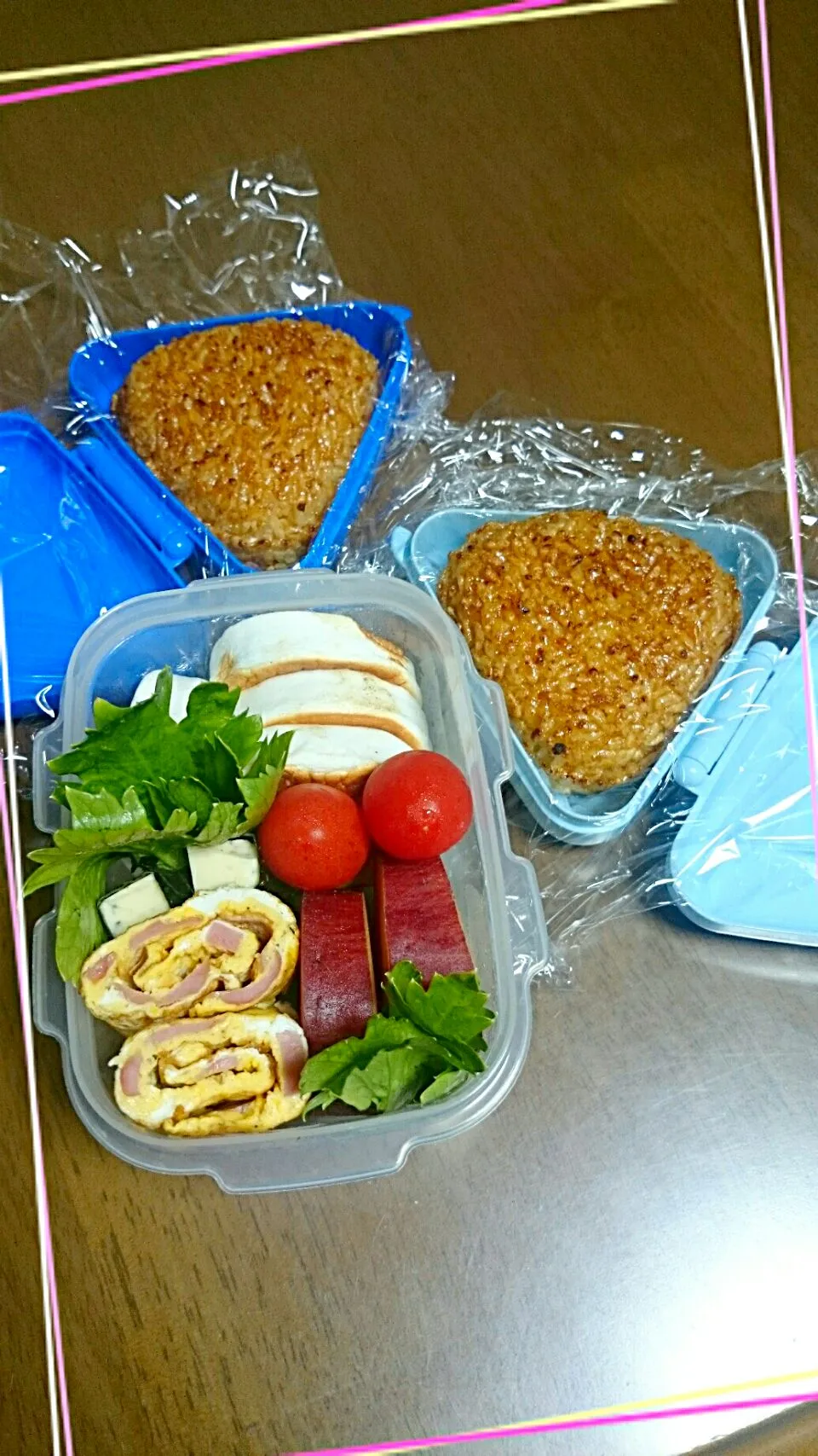 Snapdishの料理写真:息子ちんの職業体験初日のお弁当🍙|かずにゃんさん