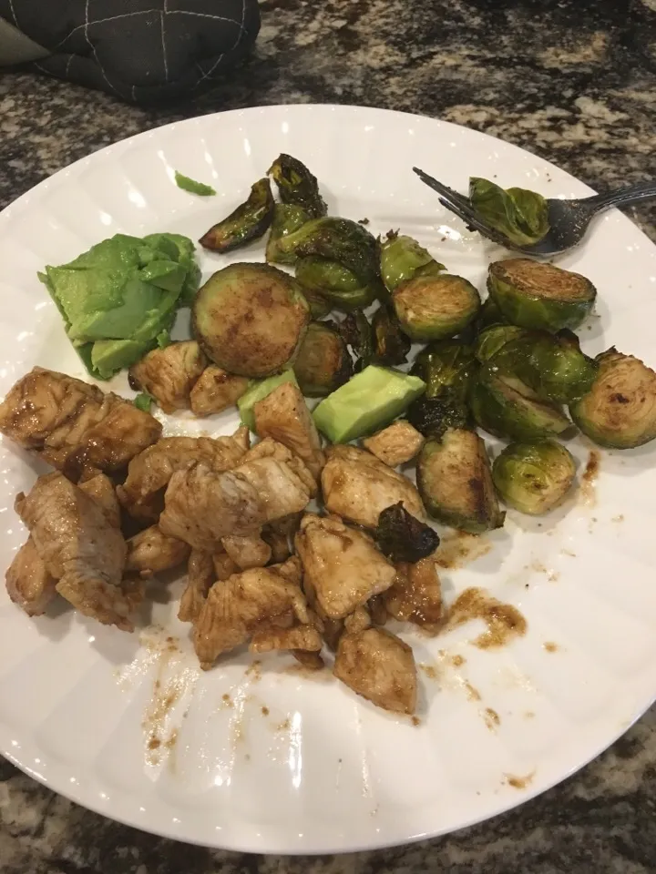 Brussels sprouts is the closest thing to salad i have|crystal yanceyさん