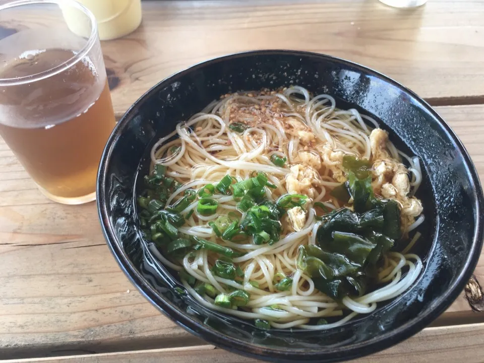 神浦自治会館(コミセン)で、無料で、振る舞われていた、冷たいそうめん|お家でbar!さん