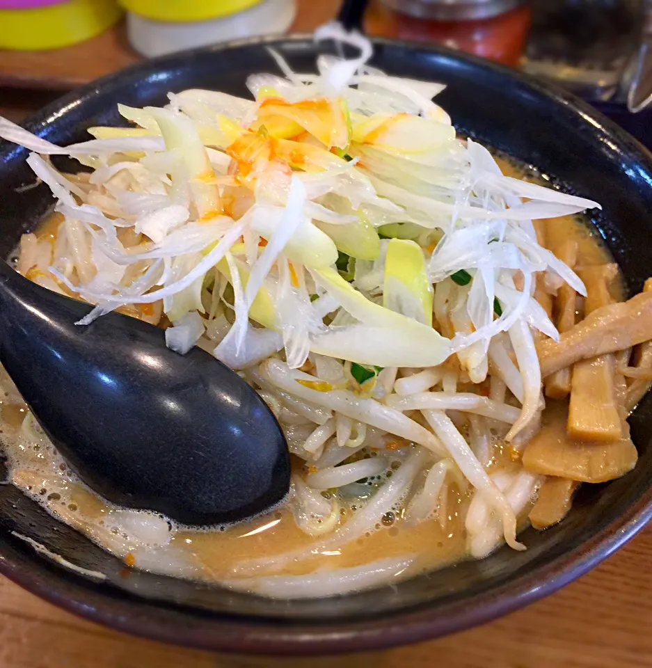 味噌ラーメン、野菜増しーー|リュカさん